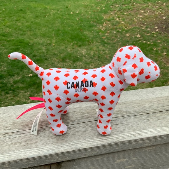 PINK VICTORIA SECRET Canada Leaf Print Limited Edition Stuffed Plush Dog NEW - Picture 4 of 12